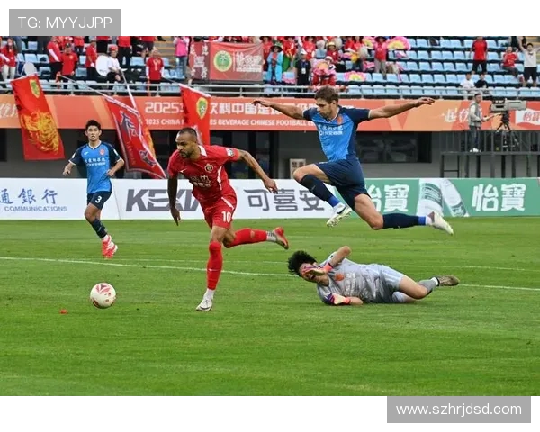 CSGO战术解析：深入剖析JDG团队的运营策略与战术布局