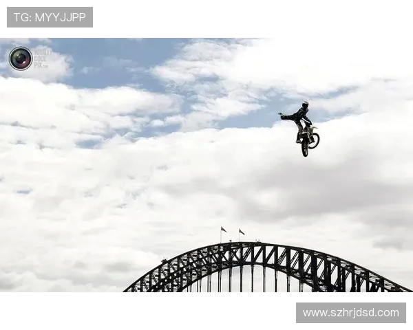 极限运动的挑战与激情对话周强的非凡人生旅程