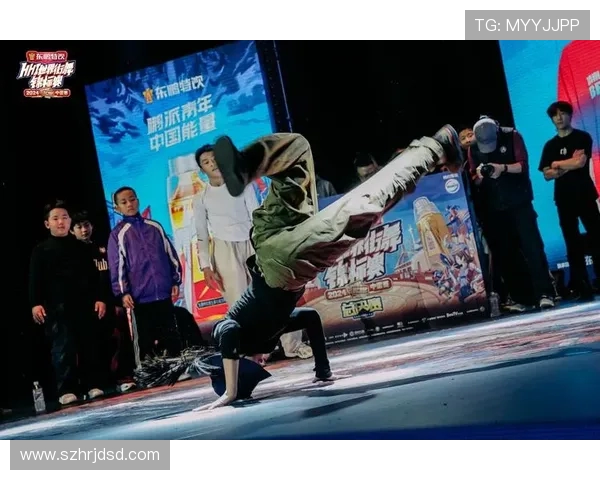 成都街舞队在世界攀岩锦标赛中的个人能力展现与精彩点评